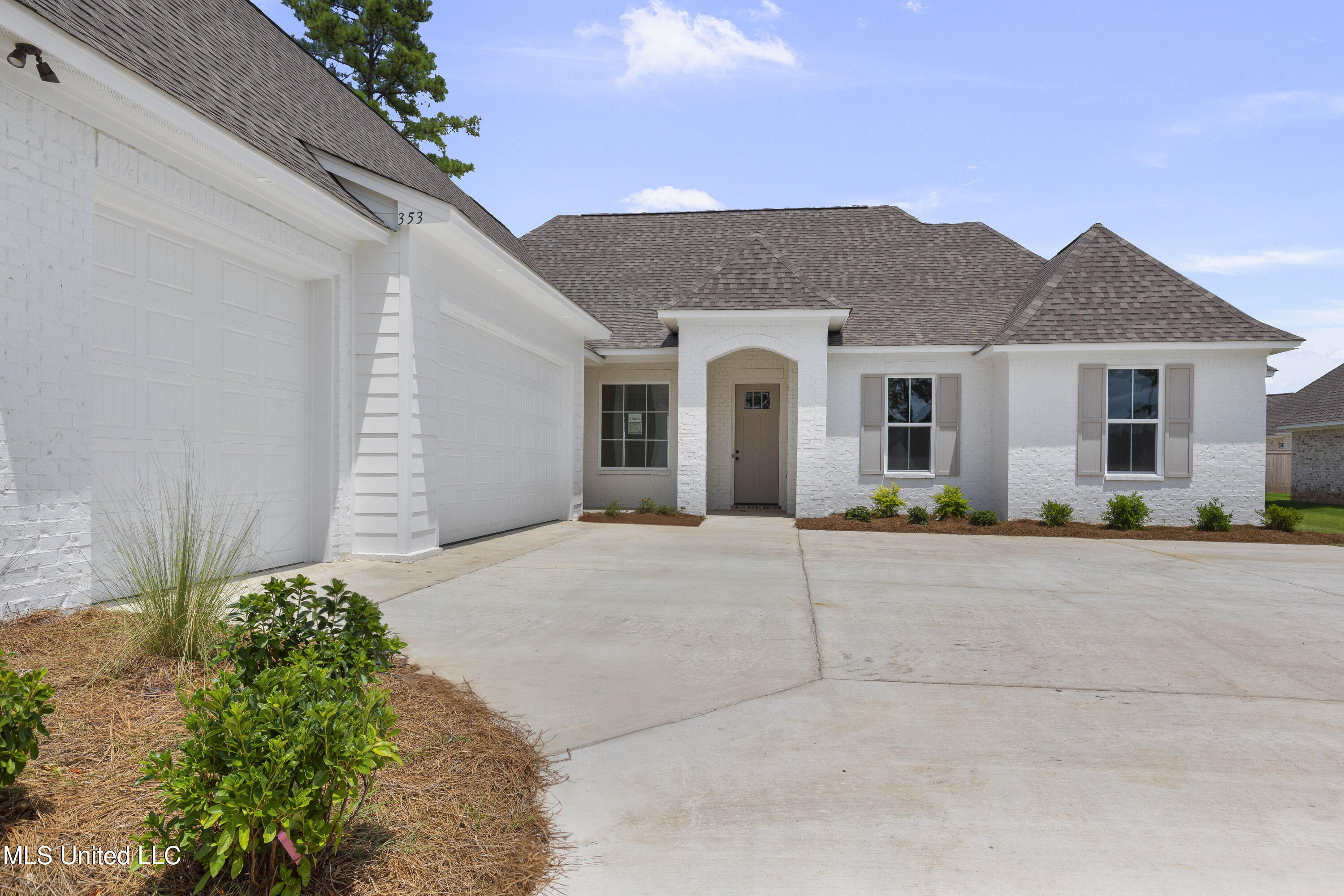 353 Wellstone Place, Unit LOT 129 Madison, MS 39110 - Photo 3 of 44 353 Wellstone Pl-5