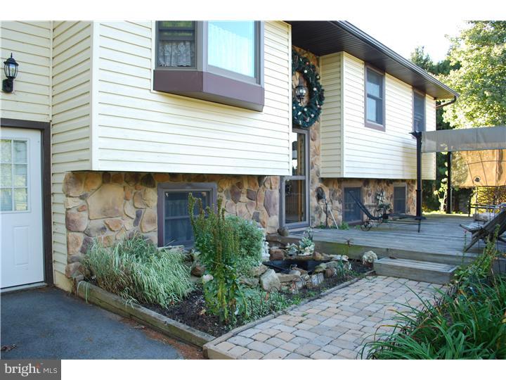 111 Tweed Road Oxford, PA 19363 - Photo 3 of 25 View