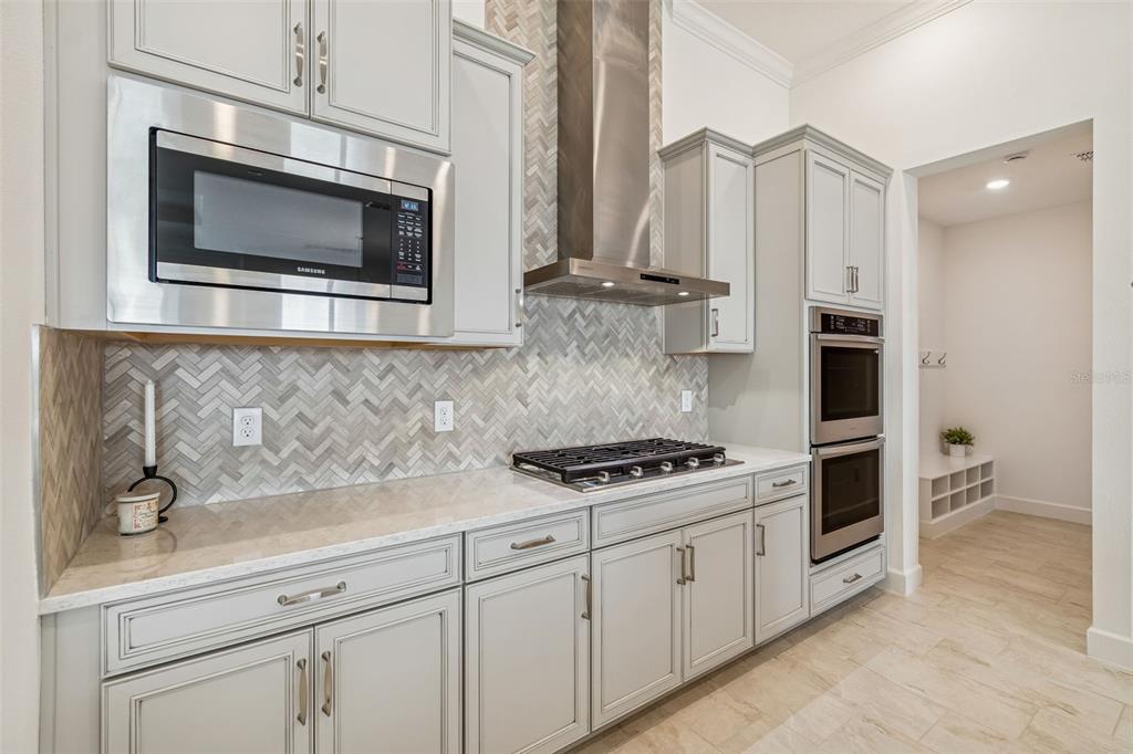 958 Signet Drive Apollo Beach, FL 33572 - Photo 14 of 65