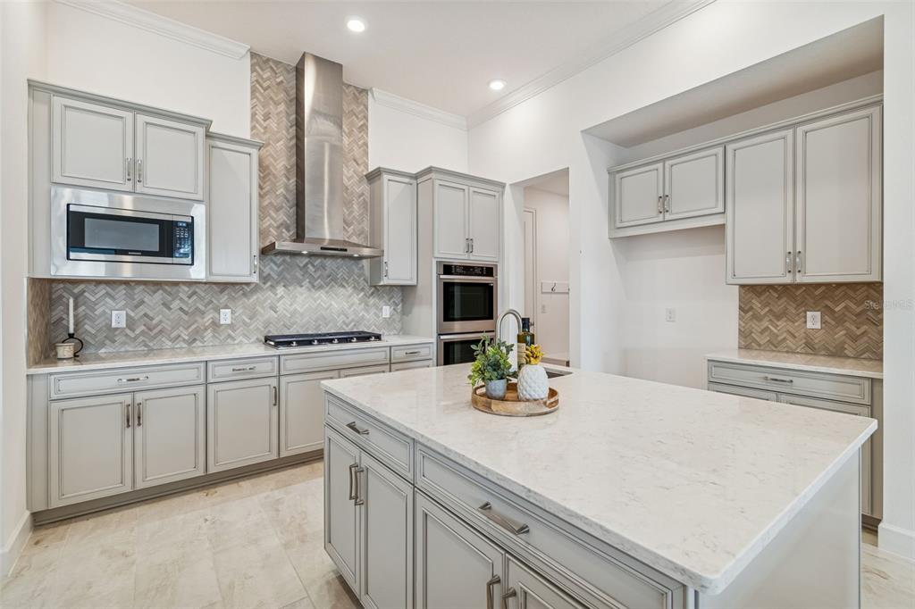958 Signet Drive Apollo Beach, FL 33572 - Photo 15 of 65