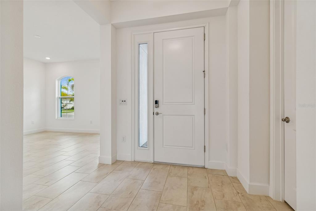 958 Signet Drive Apollo Beach, FL 33572 - Photo 8 of 65