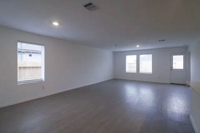 $2,375 | 2511 Night Emerald Drive, Rosharon, TX 77583