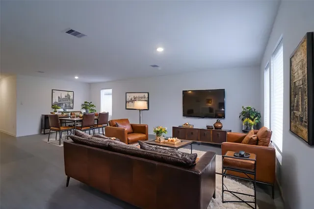 $2,375 | 2511 Night Emerald Drive, Rosharon, TX 77583