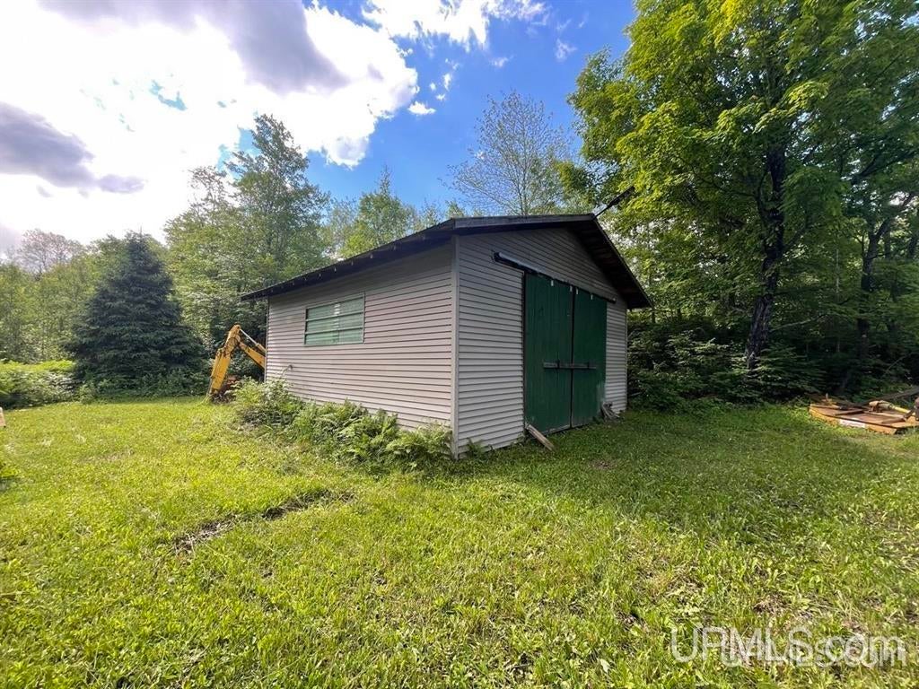 243 Net River Road Iron River, MI 49935 - Photo 13 of 20 Gallery Image 13