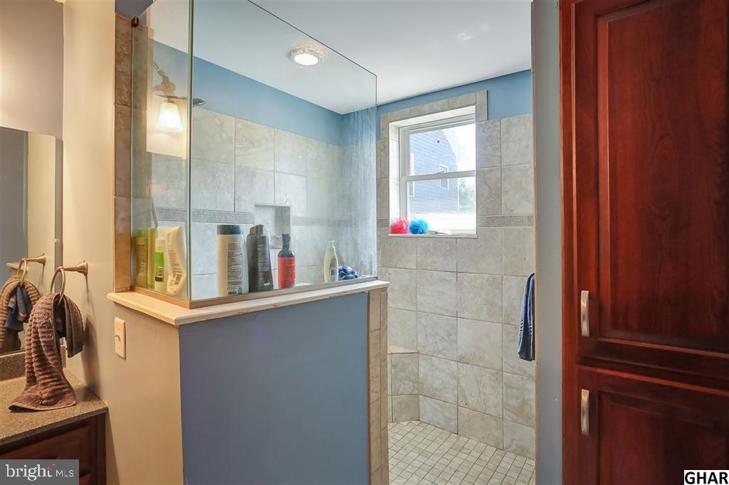 403 Walnut Street Boiling Springs, PA 17007 - Photo 11 of 30 Gallery Image 11