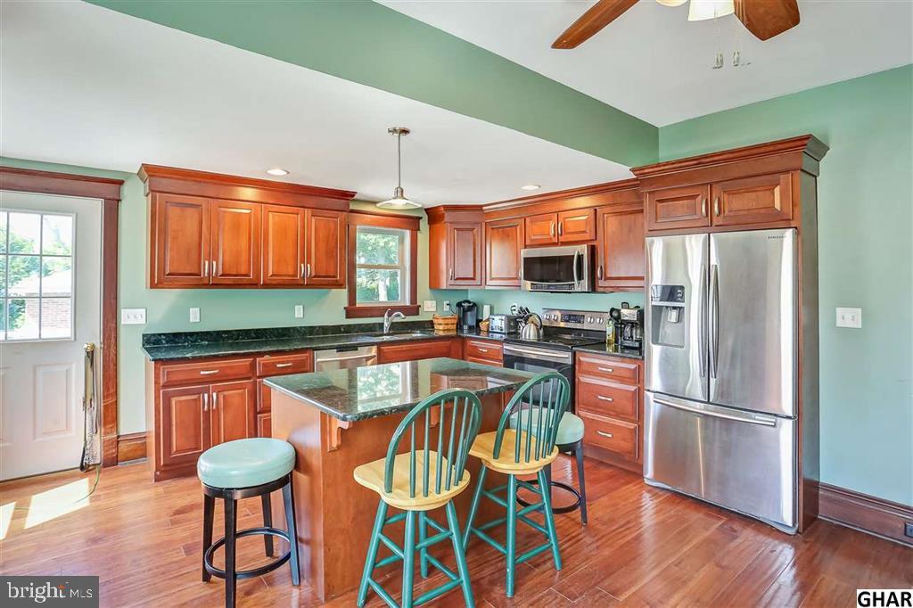 403 Walnut Street Boiling Springs, PA 17007 - Photo 6 of 30 Gallery Image 6