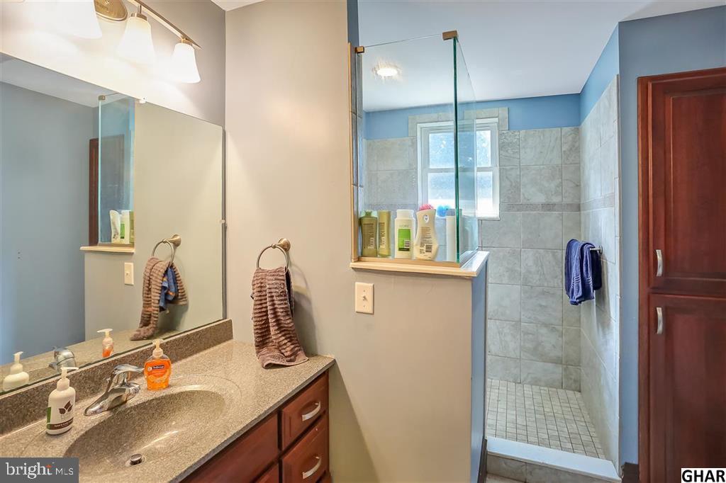 403 Walnut Street Boiling Springs, PA 17007 - Photo 9 of 30 Gallery Image 9