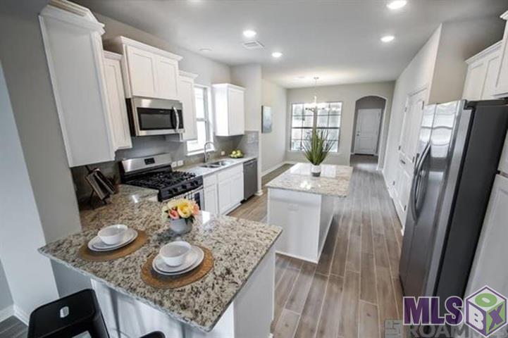 7623 Waterview Drive Baton Rouge, LA 70820 - Photo 3 of 14