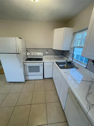 $2,250 | 727 Edgewater Drive, Orlando, FL 32804