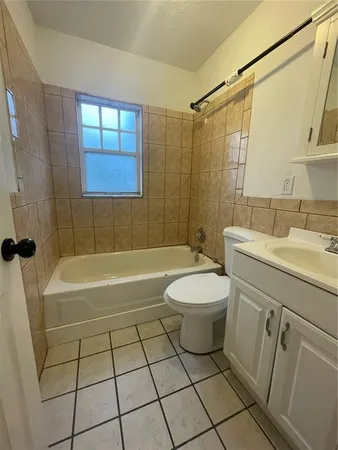 $1,700 | 727 Edgewater Drive, Orlando, FL 32804