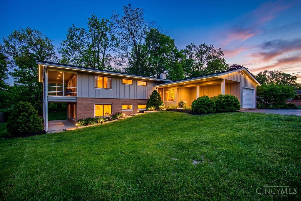 6324 Fairfield Road Oxford, OH 45056 - Photo 1 of 55