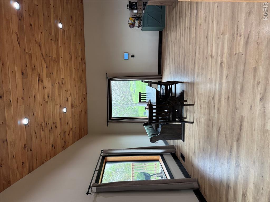 12205 Weber Road Plato, MO 65552 - Photo 15 of 67