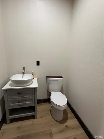 $599,900 | 12205 Weber Road, Plato, MO 65552