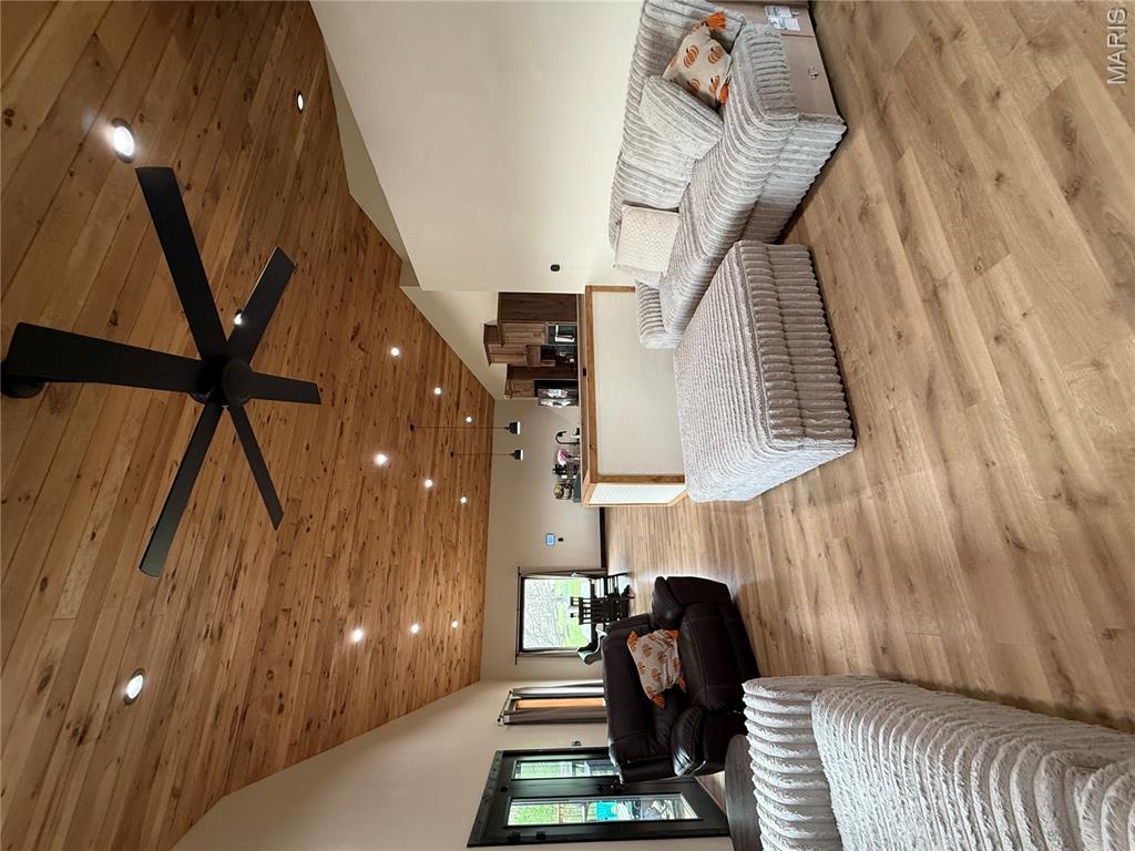 12205 Weber Road Plato, MO 65552 - Photo 4 of 67