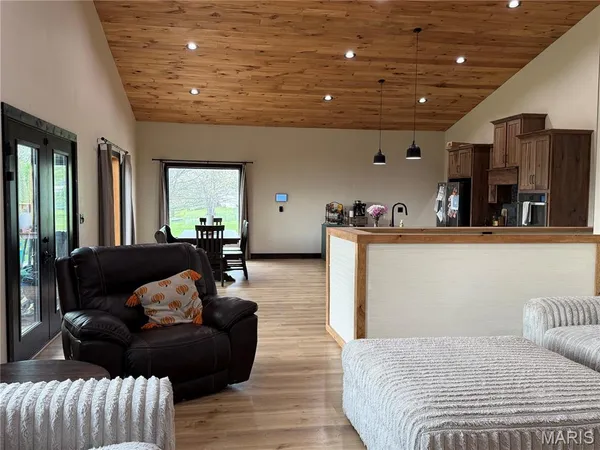 $599,900 | 12205 Weber Road, Plato, MO 65552