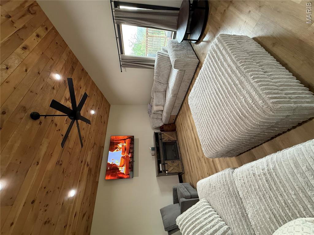 12205 Weber Road Plato, MO 65552 - Photo 7 of 67