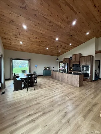 $599,900 | 12205 Weber Road, Plato, MO 65552