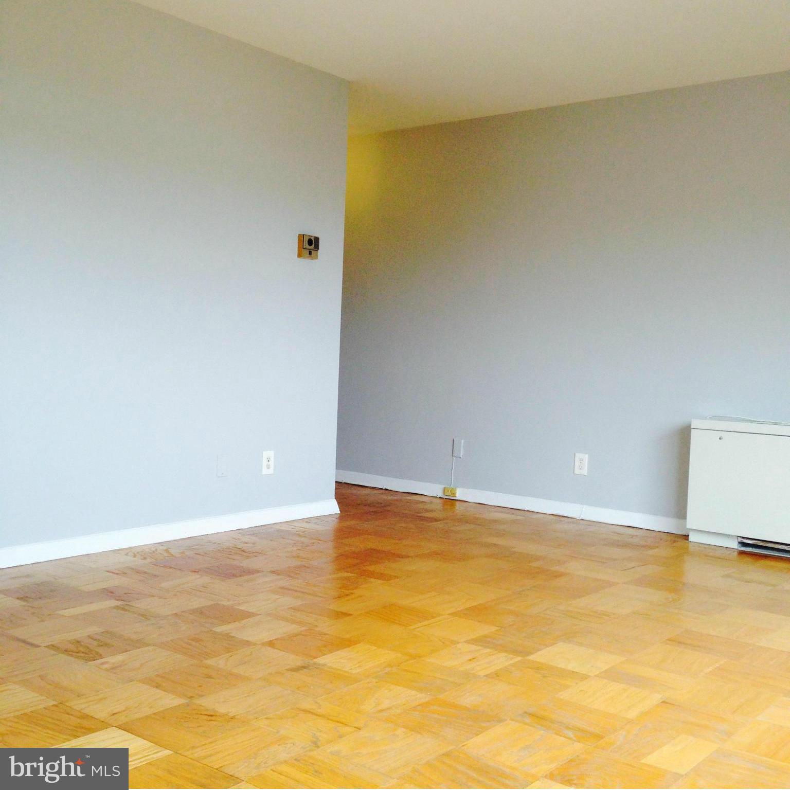 1601 18th Street Northwest, Unit 810 Washington, DC 20009 - Photo 5 of 11 Interior (General)