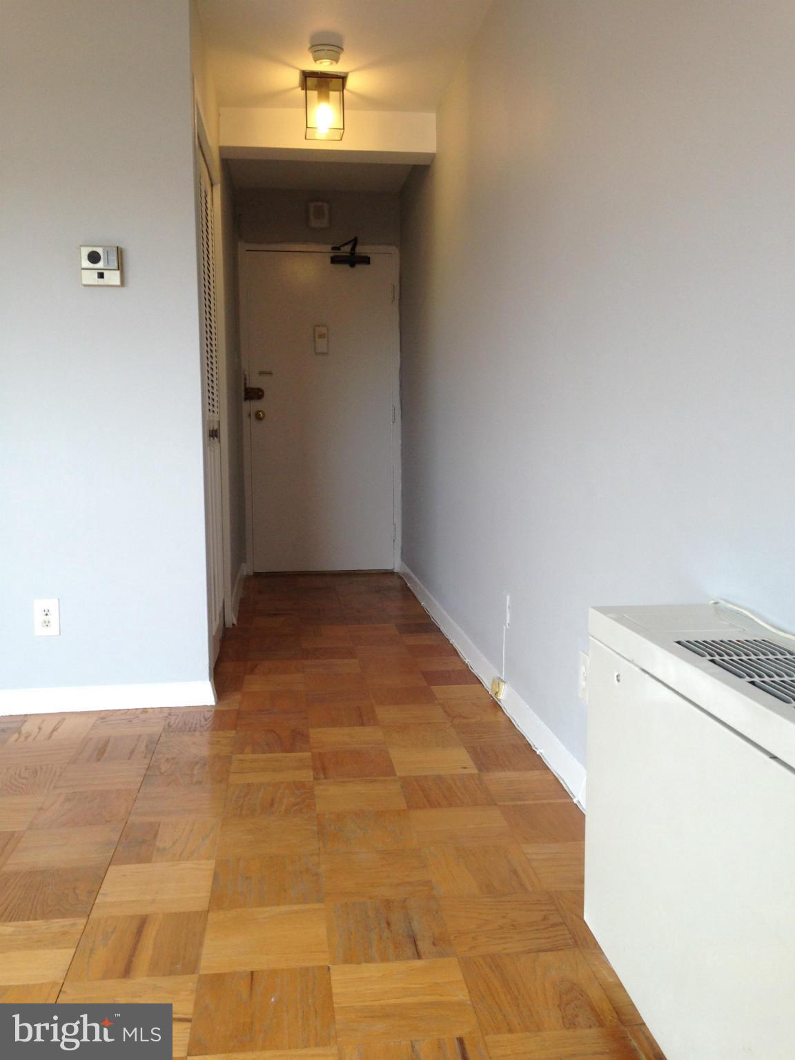 1601 18th Street Northwest, Unit 810 Washington, DC 20009 - Photo 10 of 11 Interior (General)