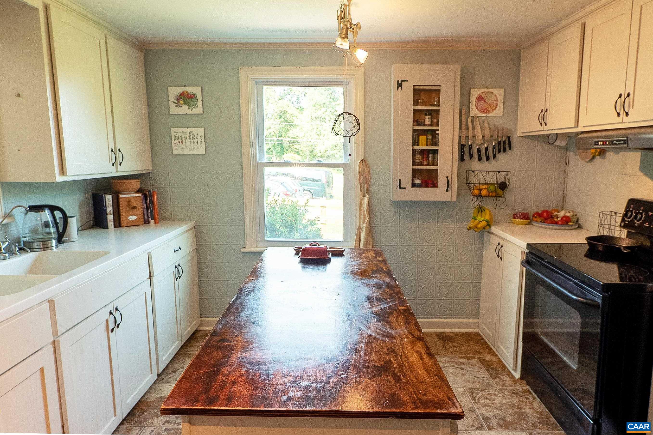 1688 Buck Road Crozet, VA 22932 - Photo 16 of 23 Gallery Image 16