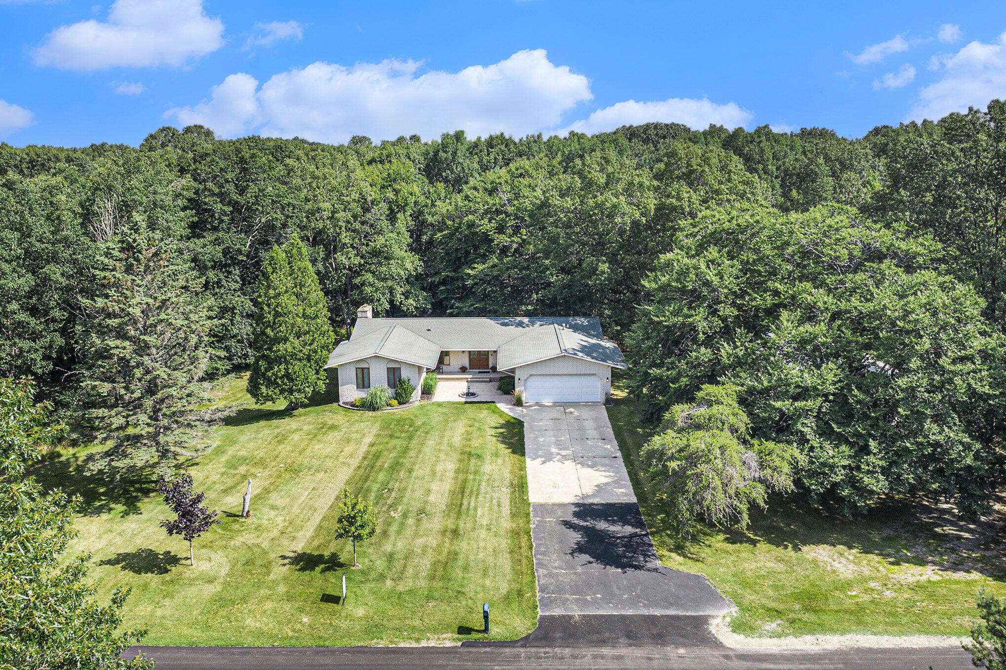 1940 Red Apple Road Manistee, MI 49660 - Photo 2 of 45 002_dji_0057_268