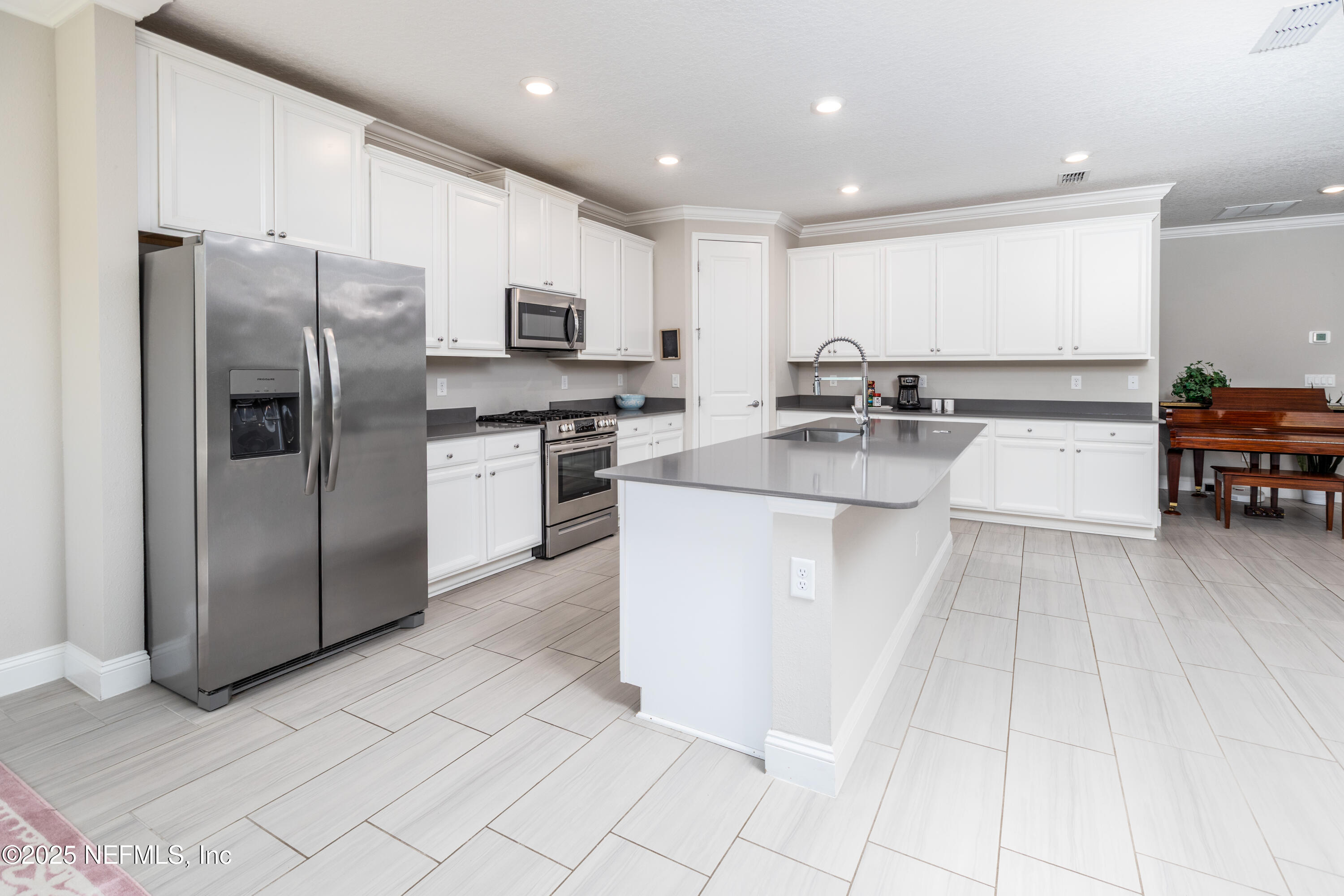 157 Renwick Parkway St. Augustine, FL 32095 - Photo 18 of 44 Kitchen