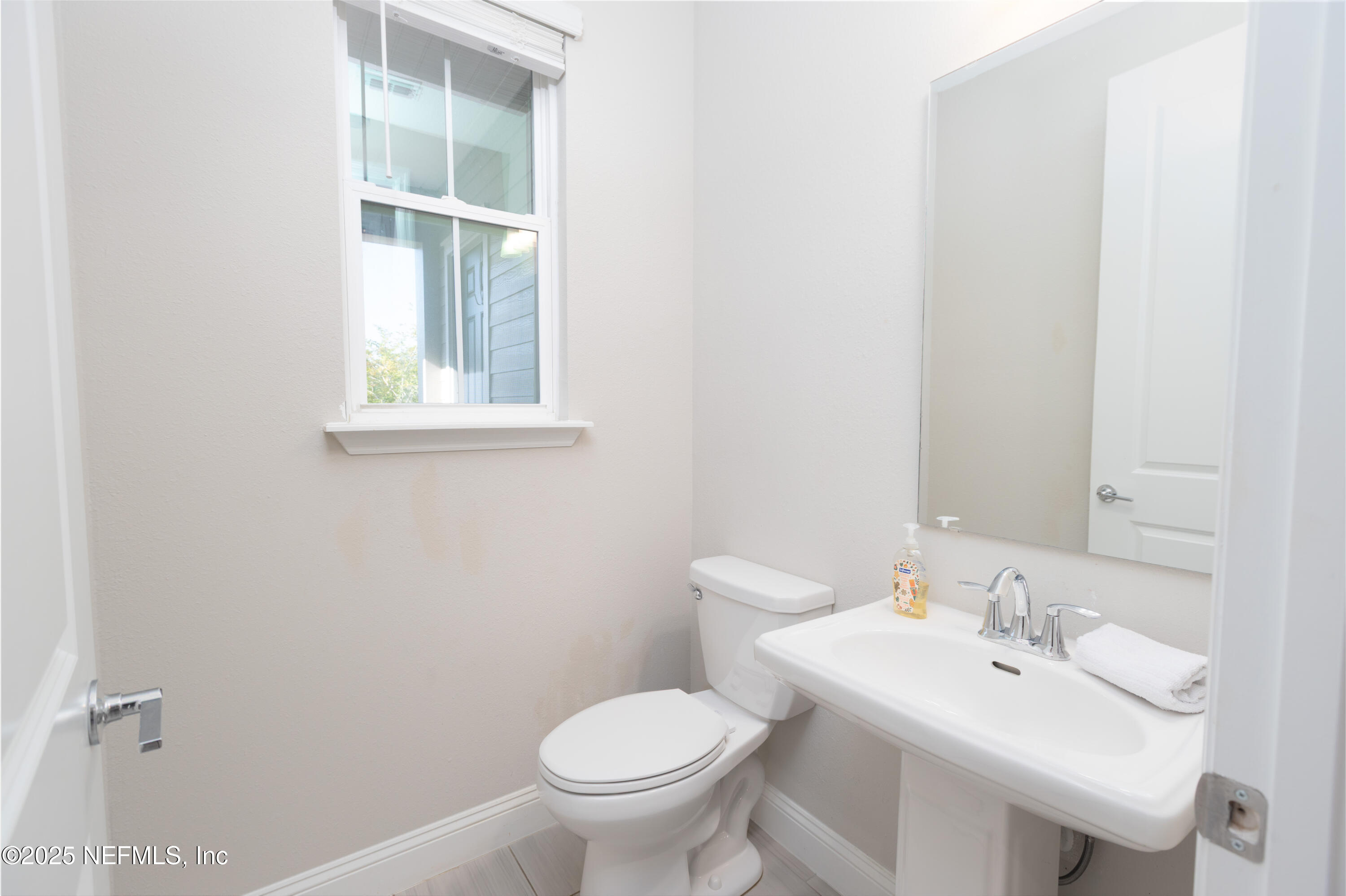 157 Renwick Parkway St. Augustine, FL 32095 - Photo 32 of 44 Half Bathroom