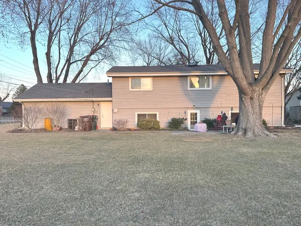 $325,900 | 1496 West Lotus Lane, Kankakee, IL 60901