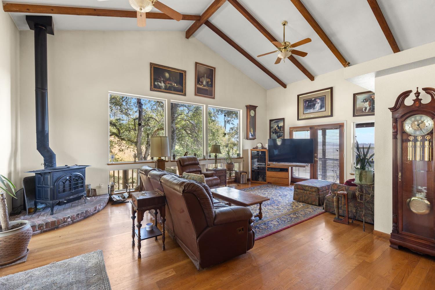 188 Patton Peak Road Oroville, CA 95965 - Photo 6 of 46