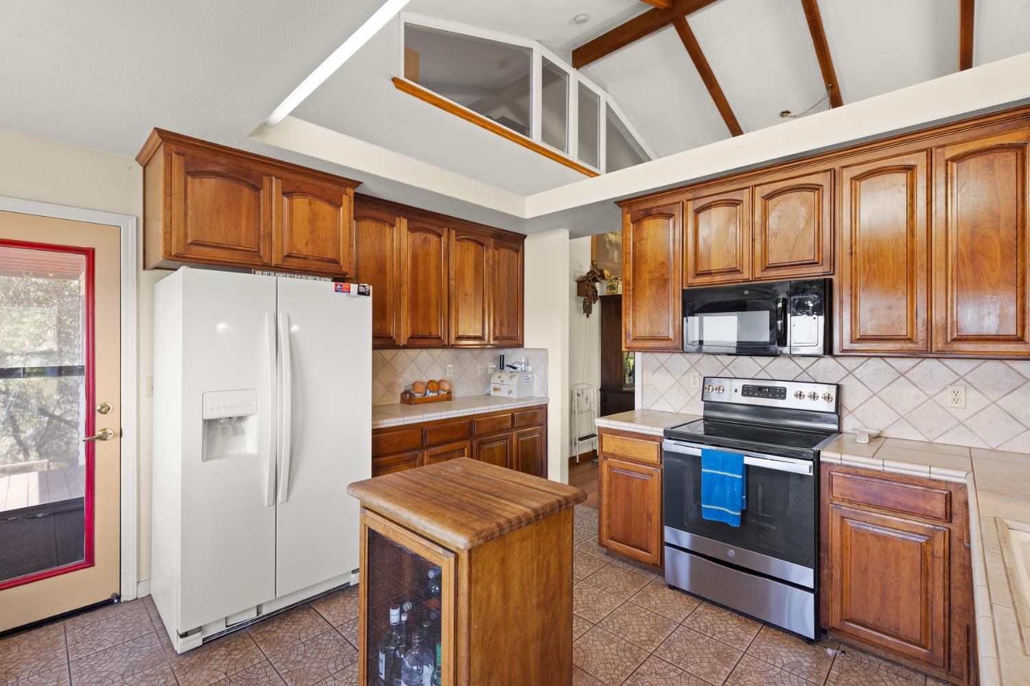 188 Patton Peak Road Oroville, CA 95965 - Photo 10 of 46