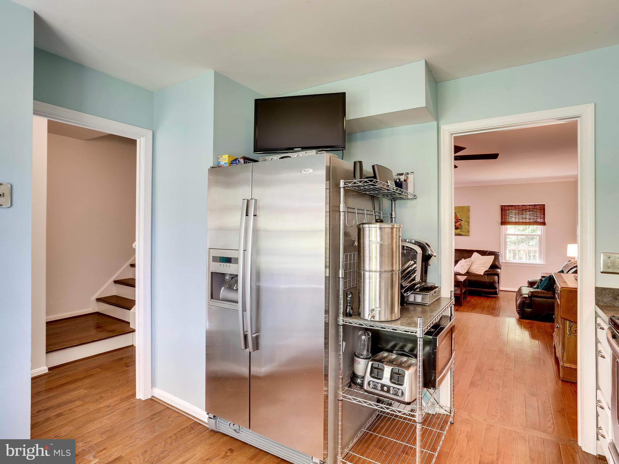 2937 Seminole Road Woodbridge, VA 22192 - Photo 4 of 25 Kitchen