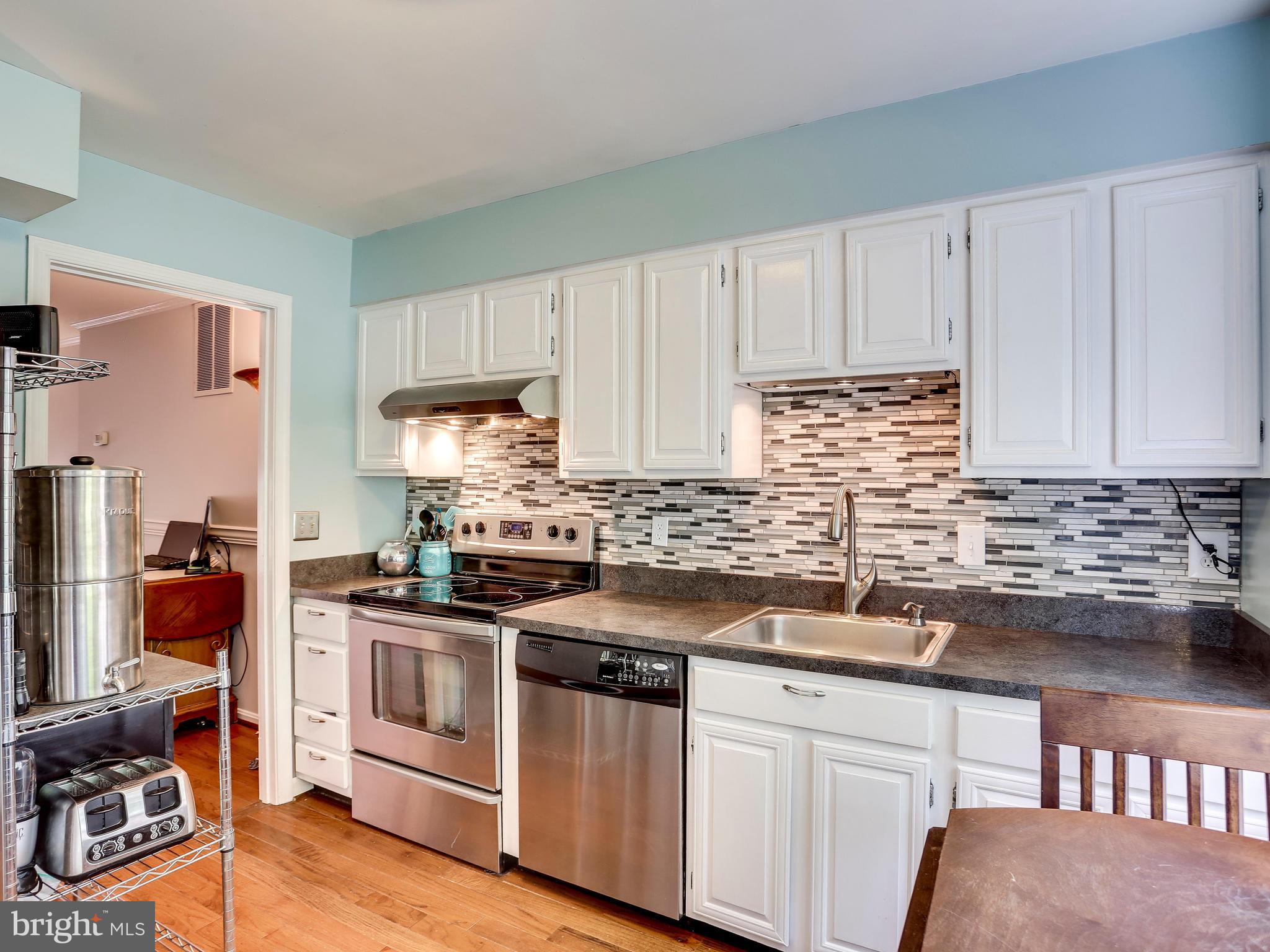 2937 Seminole Road Woodbridge, VA 22192 - Photo 5 of 25 Kitchen
