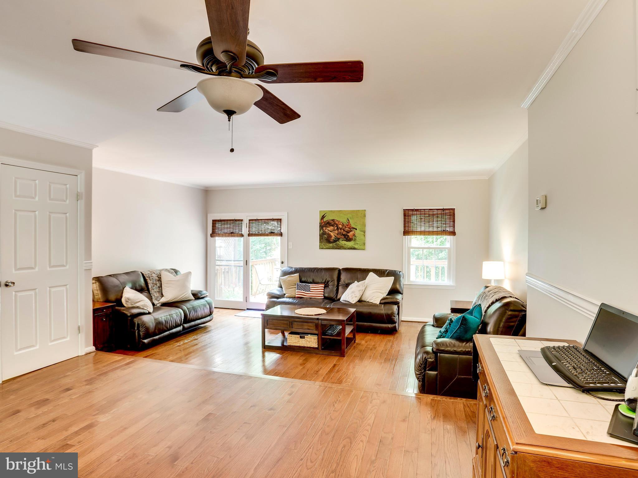 2937 Seminole Road Woodbridge, VA 22192 - Photo 7 of 25 Living Room