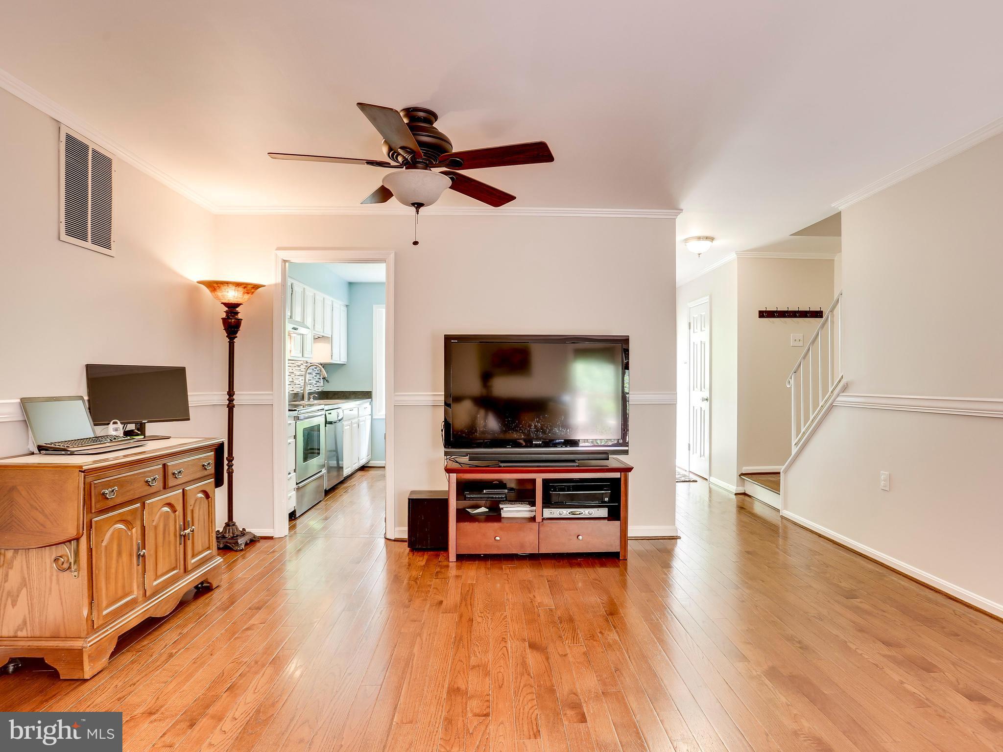 2937 Seminole Road Woodbridge, VA 22192 - Photo 8 of 25 Living Room