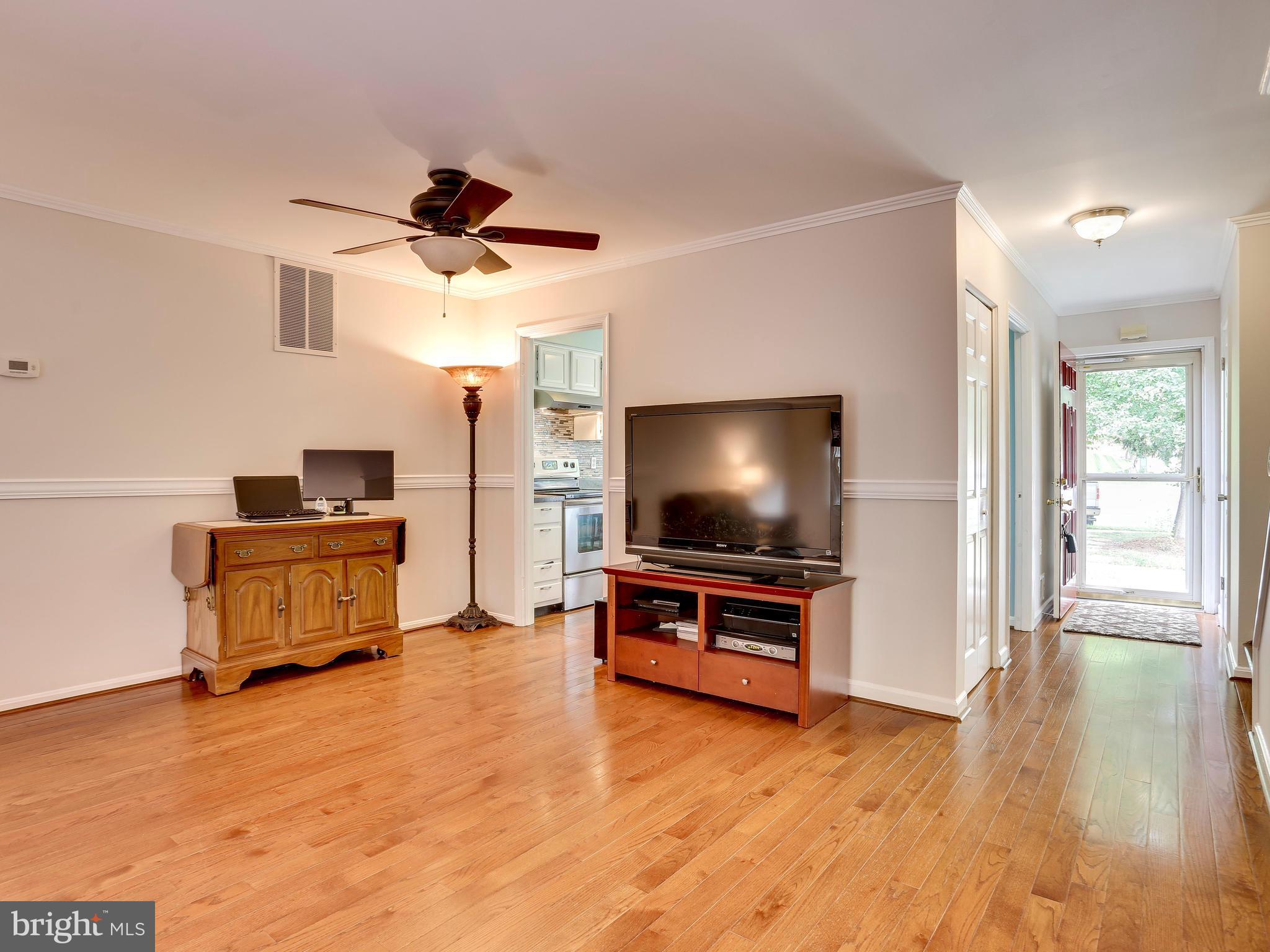 2937 Seminole Road Woodbridge, VA 22192 - Photo 10 of 25 Dining Room