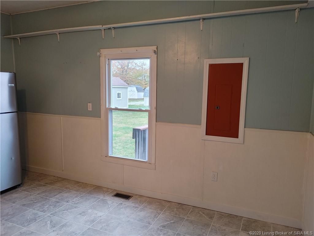 704 Green Road Madison, IN 47250 - Photo 8 of 18