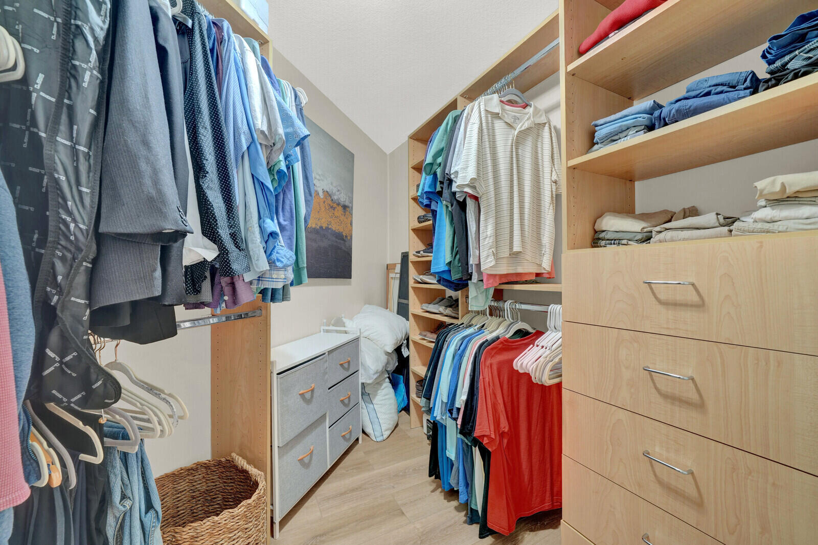 800 Jeffery Street, Unit 403 Boca Raton, FL 33487 - Photo 23 of 48 Walk in Closet
