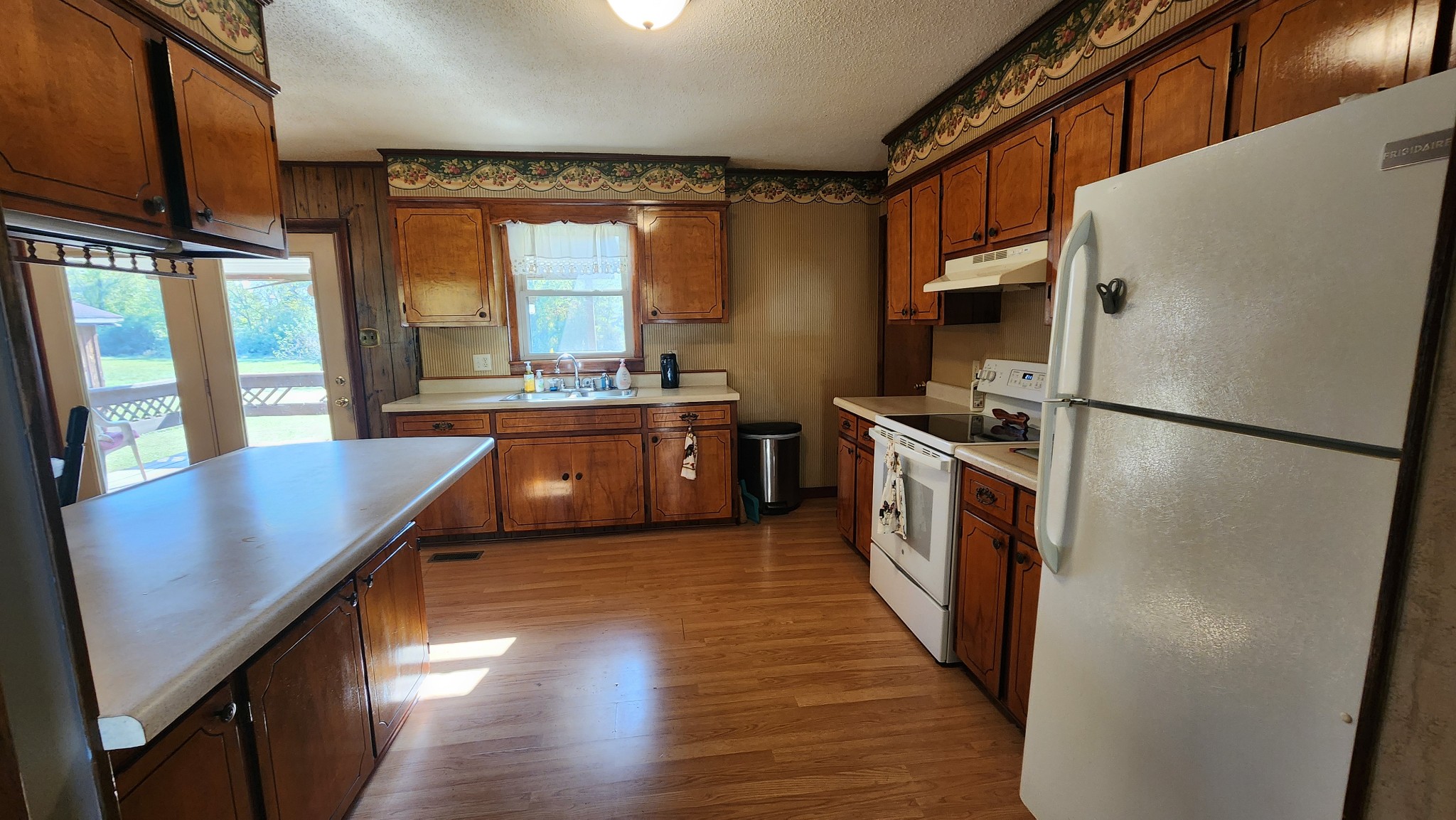 8205 Cedar Grove Road Big Sandy, TN 38221 - Photo 13 of 27