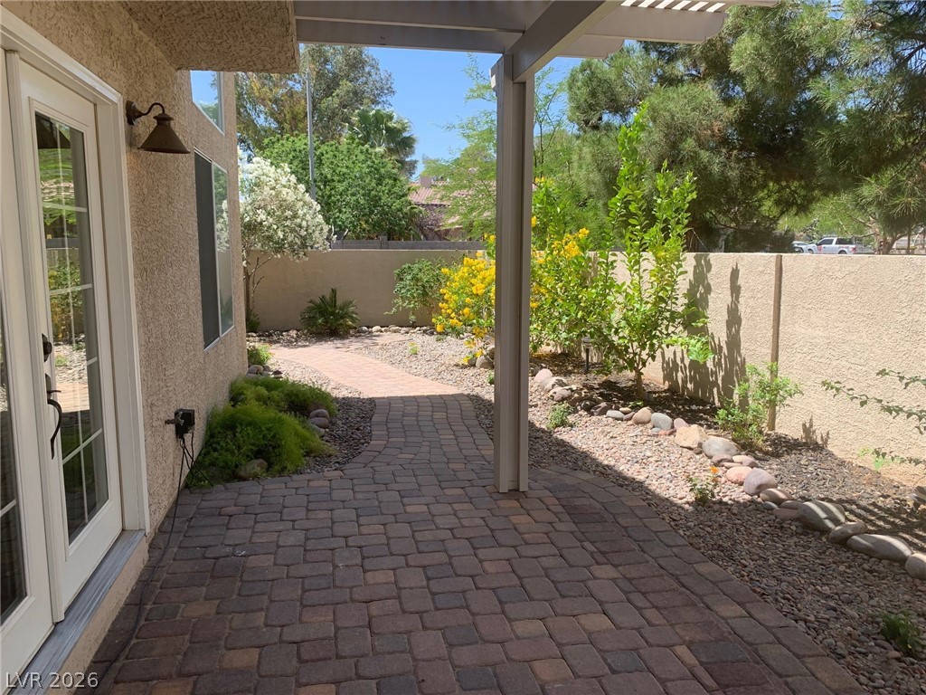 3 Rue Des Champs Henderson, NV 89074 - Photo 20 of 31