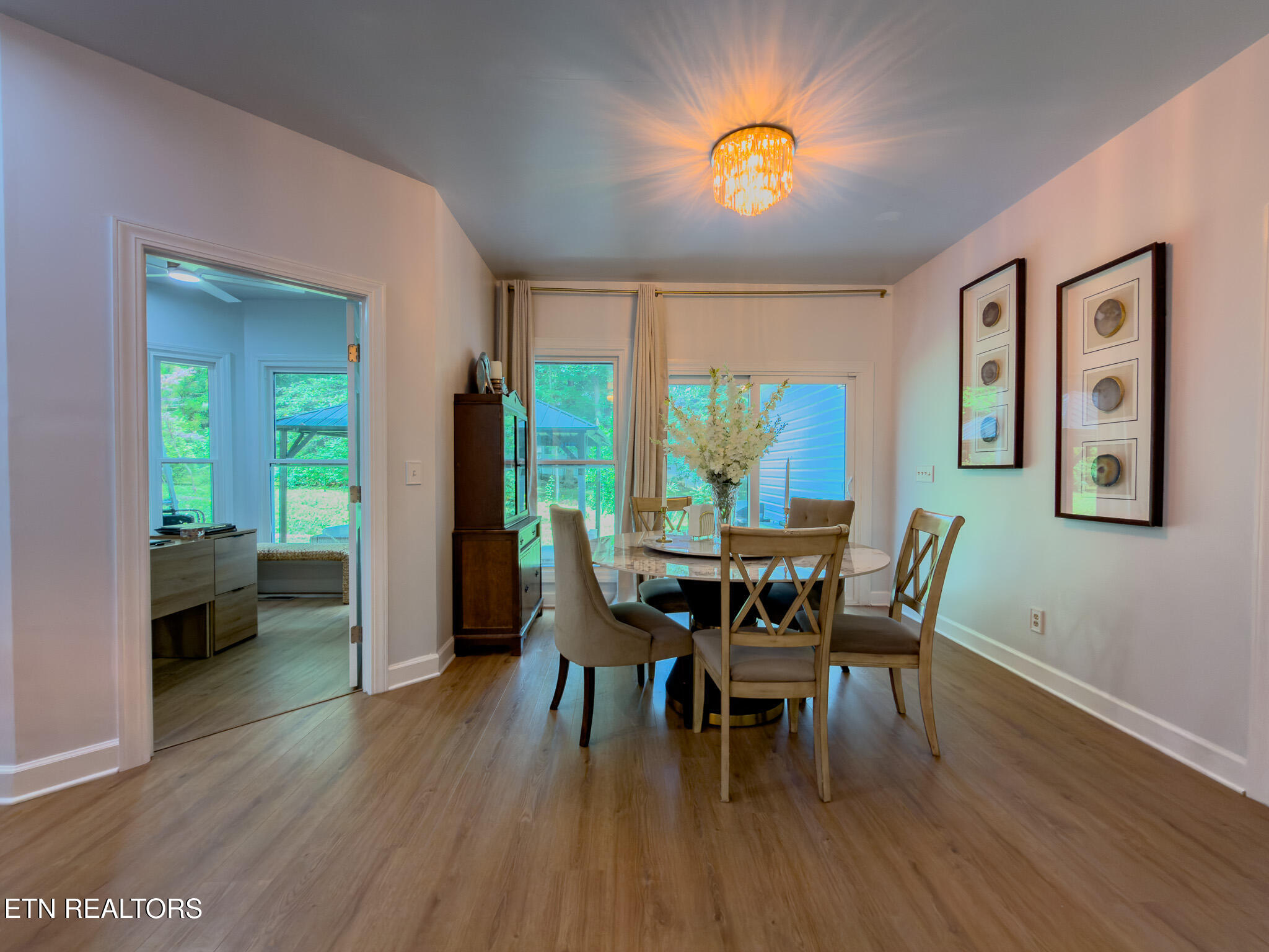 178 Chahyga Way Loudon, TN 37774 - Photo 32 of 38 Dining Area