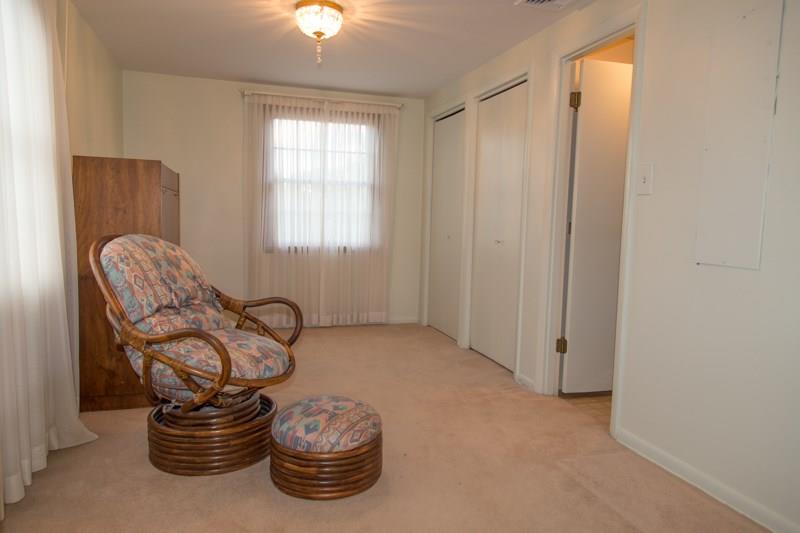 252 Orchard Spring Road Pittsburgh, PA 15220 - Photo 16 of 17 Gallery Image 16