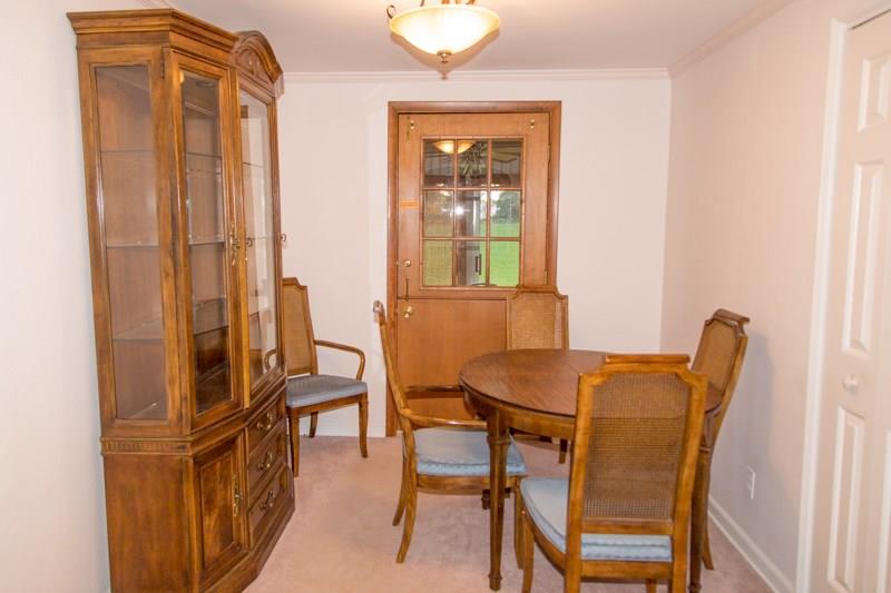 252 Orchard Spring Road Pittsburgh, PA 15220 - Photo 8 of 17 Gallery Image 8