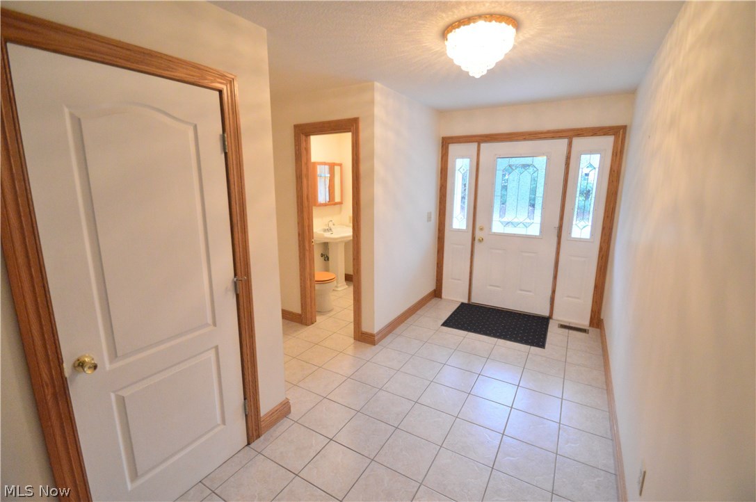 14629 Macklin Road New Springfield, OH 44443 - Photo 5 of 18