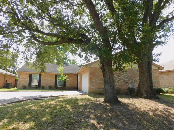 $1,950 | 1338 Leadenhall Circle, Channelview, TX 77530