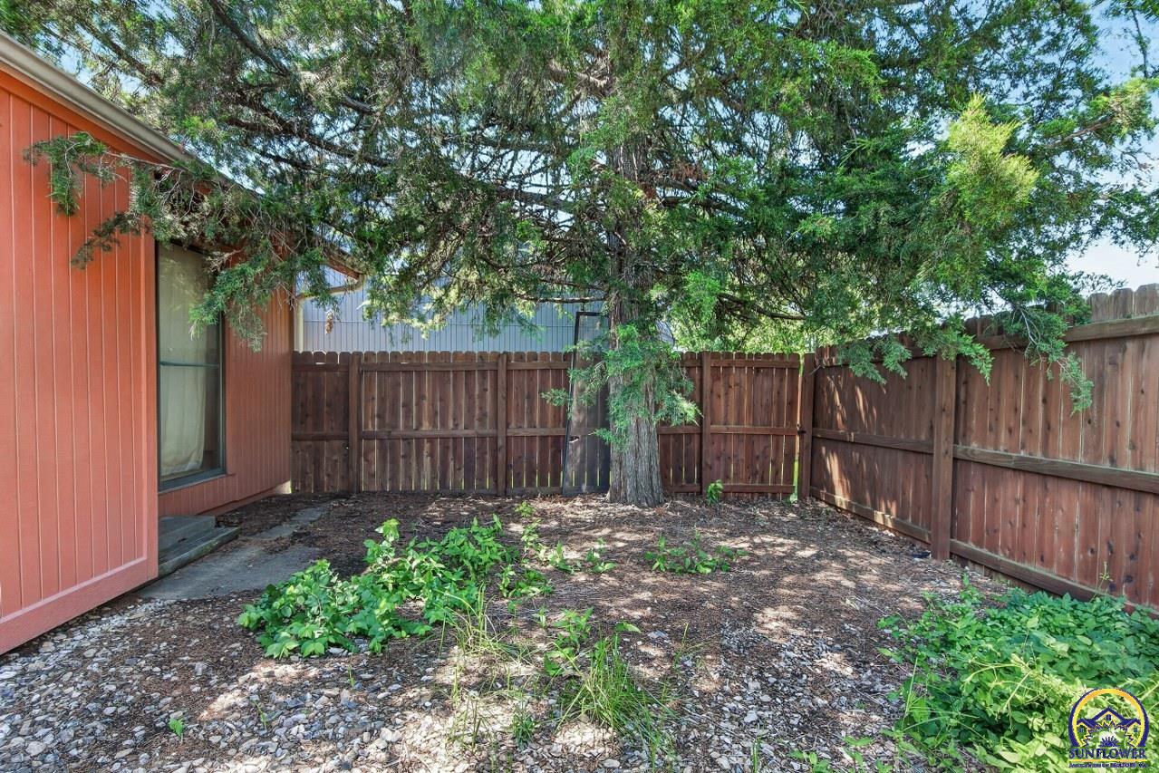 5701 Southwest Arrowhead Court Topeka, KS 66614 - Photo 35 of 36