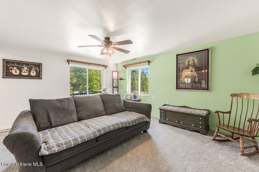 3183 Eastside Road Priest River, ID 83856 - Photo 16 of 85 Living Room