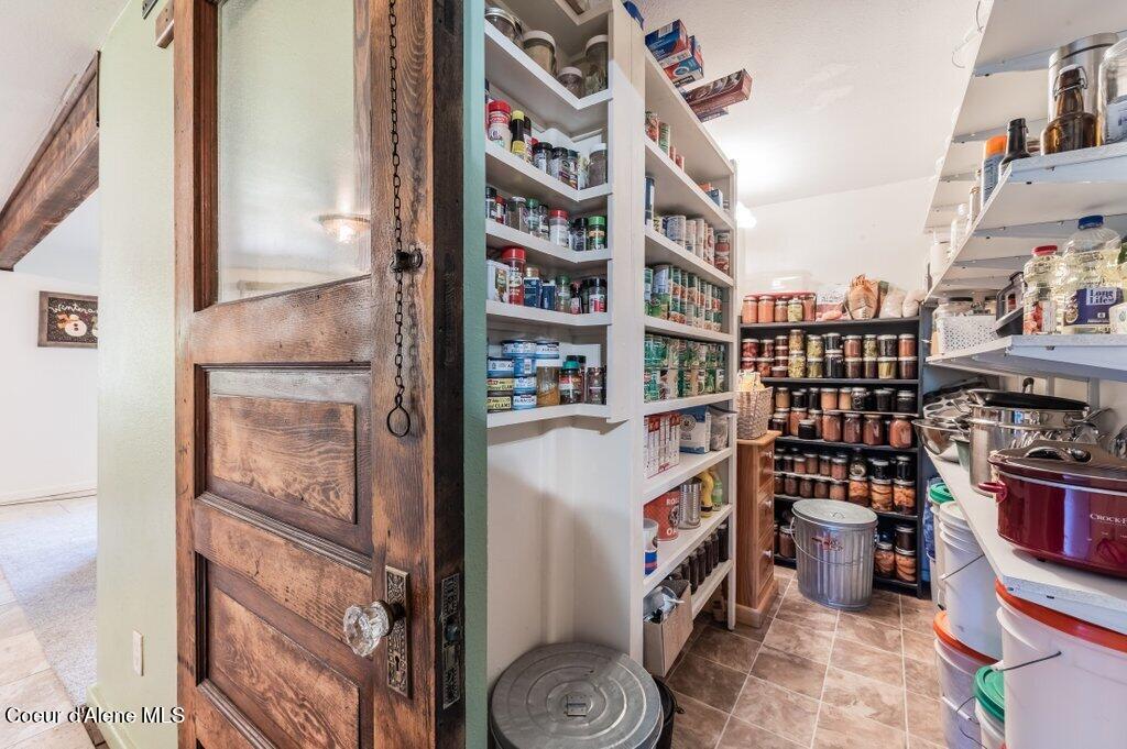 3183 Eastside Road Priest River, ID 83856 - Photo 23 of 85 Pantry