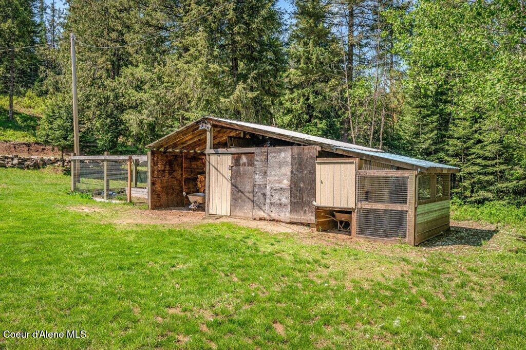 3183 Eastside Road Priest River, ID 83856 - Photo 45 of 85 Workshop/Chicken Coop