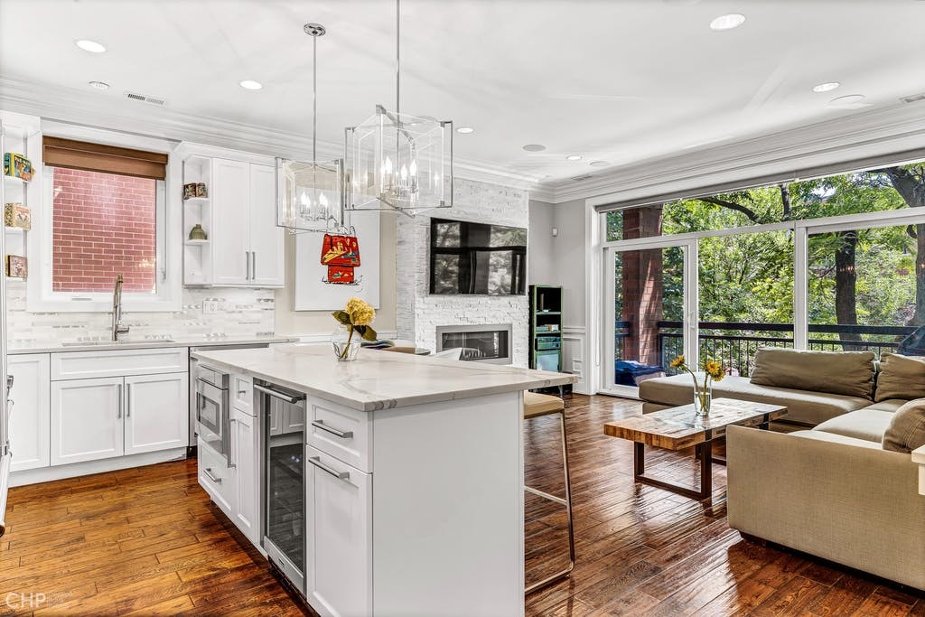 1418 West Fillmore Street, Unit 2E Chicago, IL 60607 - Photo 9 of 27