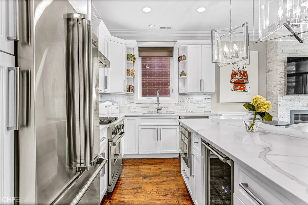 1418 West Fillmore Street, Unit 2E Chicago, IL 60607 - Photo 10 of 27
